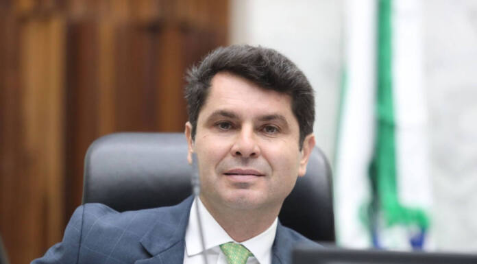 Curi destaca leis que protegem as cadeias produtivas da tilápia, leite e madeira